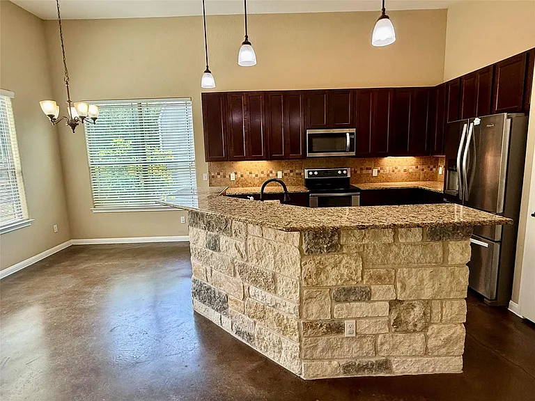 139 Kahalulu Dr — Photo 5