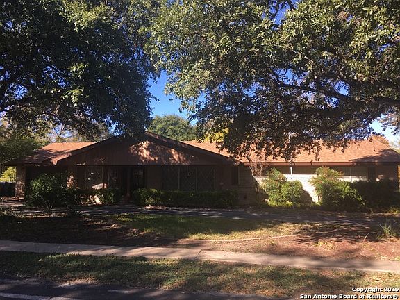 2nd image of 197 W Arrowhead Dr
