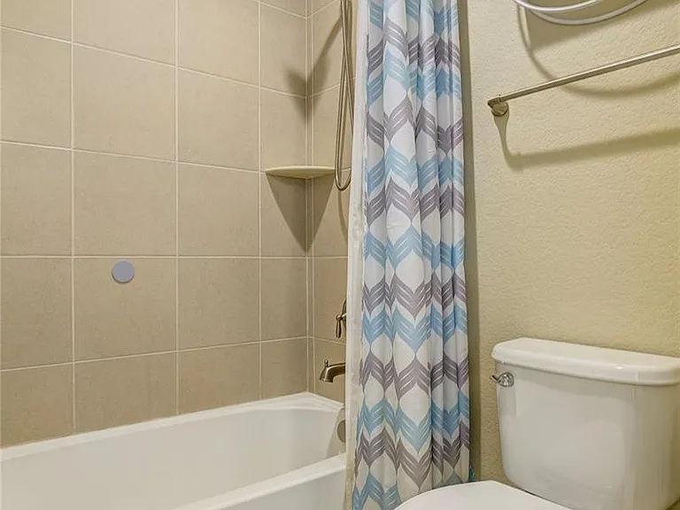 42105 Plantation Cir — Photo 16