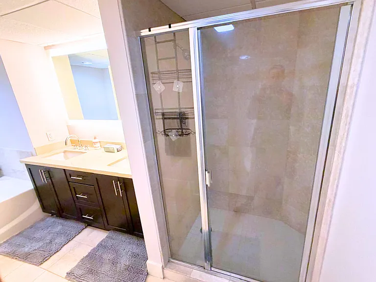 10740 Wilshire Blvd #125 — Photo 8