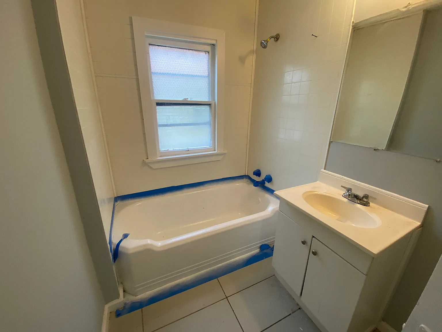 3 bed, 1010 sqft, $1,200 — Photo 3