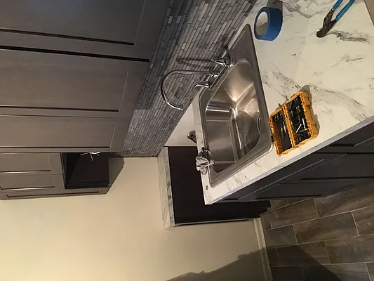 Rented by Lang Realty LLC | media 9