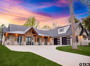 76 Ryder Cup Trl, Lindale, TX 75771