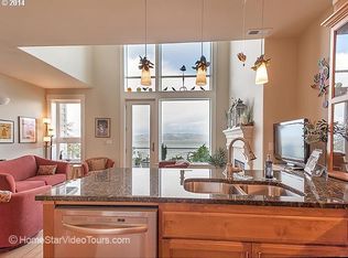 2910 Expedition Ln, Astoria, OR 97103