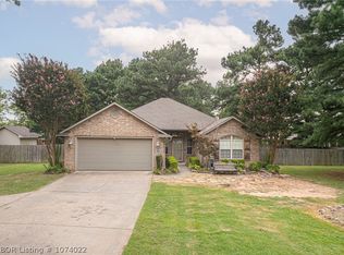 901 Faye Ave, Pocola, OK 74902