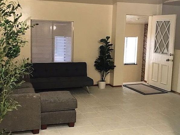 9423 E Wagon Wheel Dr