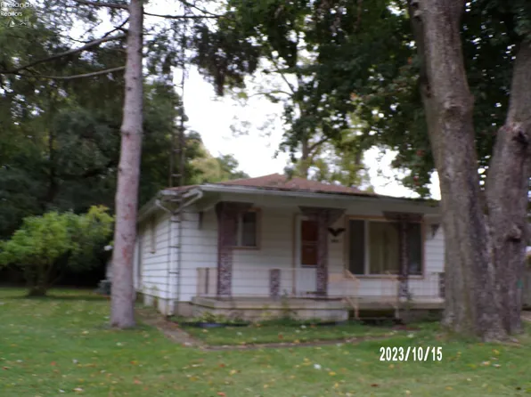 523 High St, Fremont, OH 43420