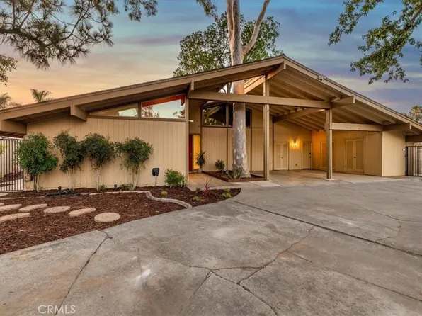 5813 Old Ranch Rd, Riverside, CA 92504