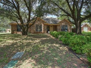 414 McAnear St, Cleburne, TX 76033