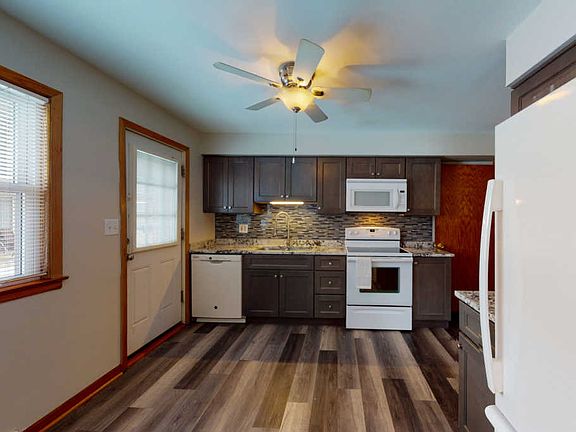 3rd image of 513 Barnsdale Rd #A