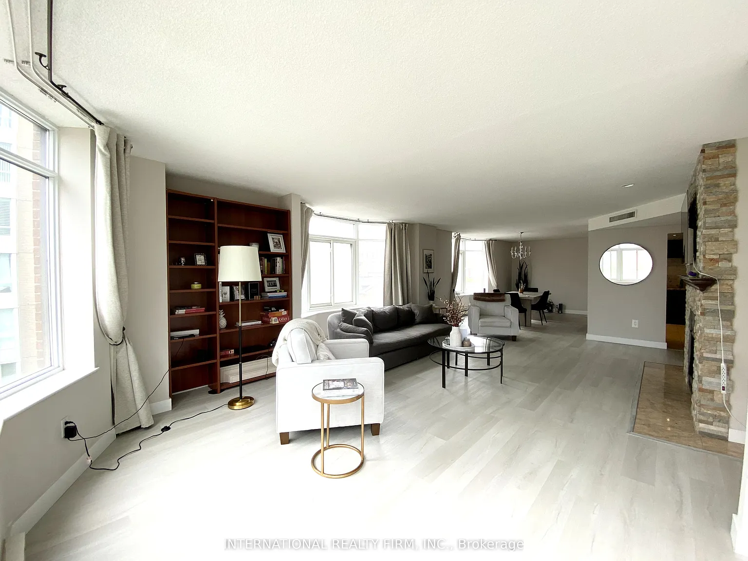 2 bed, $4,000 — Photo 3