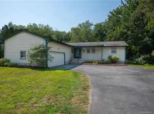 17 Brookfield Dr, East Lyme, CT 06333