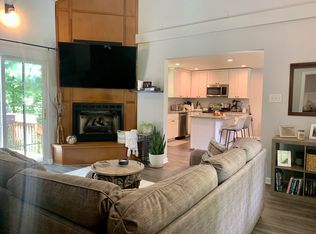 4007 Saint Charles Ln, Allison Park, PA 15101