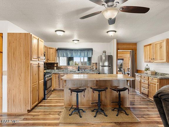 3rd image of 33694 W Gallina Rd