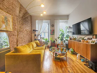 Rented by RELEASE NY