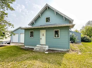 312 Berthold St NE, Berthold, ND 58718