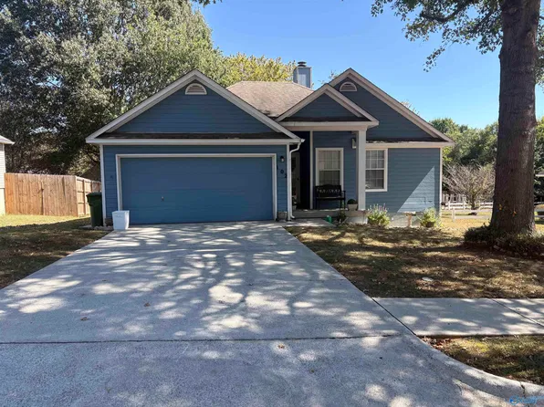 102 River Oaks Dr NW, Madison, AL 35758