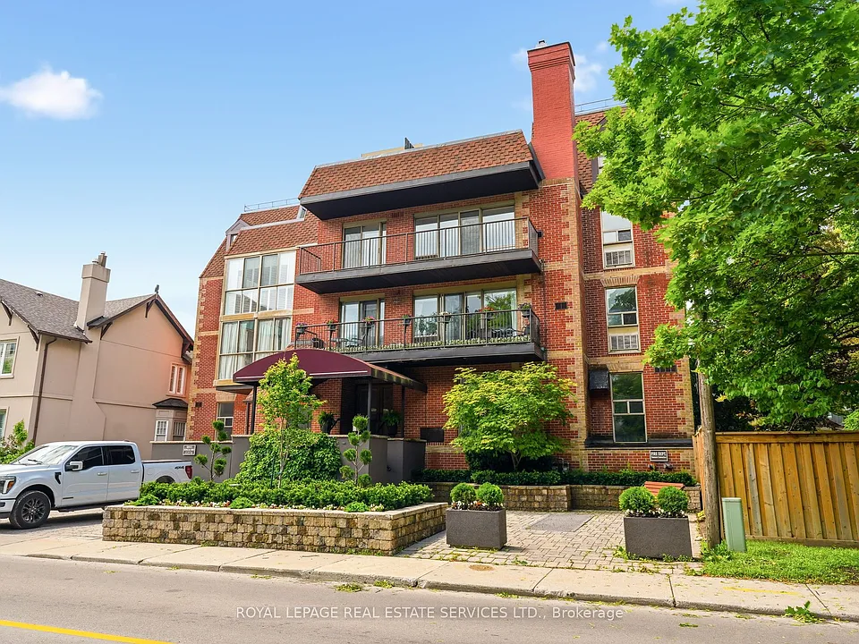 162 Reynolds St #301