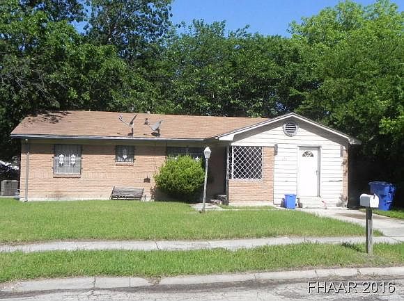 1st image of 606 S 1st St