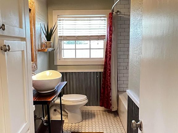 5th image of 5619 Avenue B