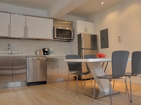 700 16th St APT 201, Miami Beach, FL 33139