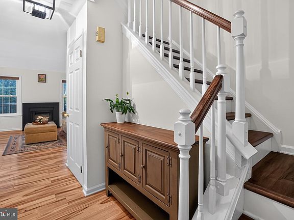 4th image of 793 Brettingham Ct #704