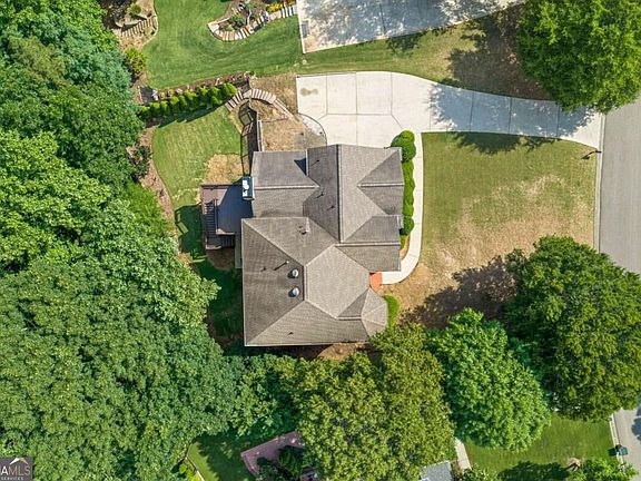 2nd image of 163 Woodcliff Dr