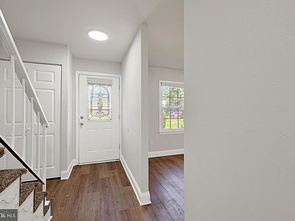 3rd image of 5702 Yellowrose Ct