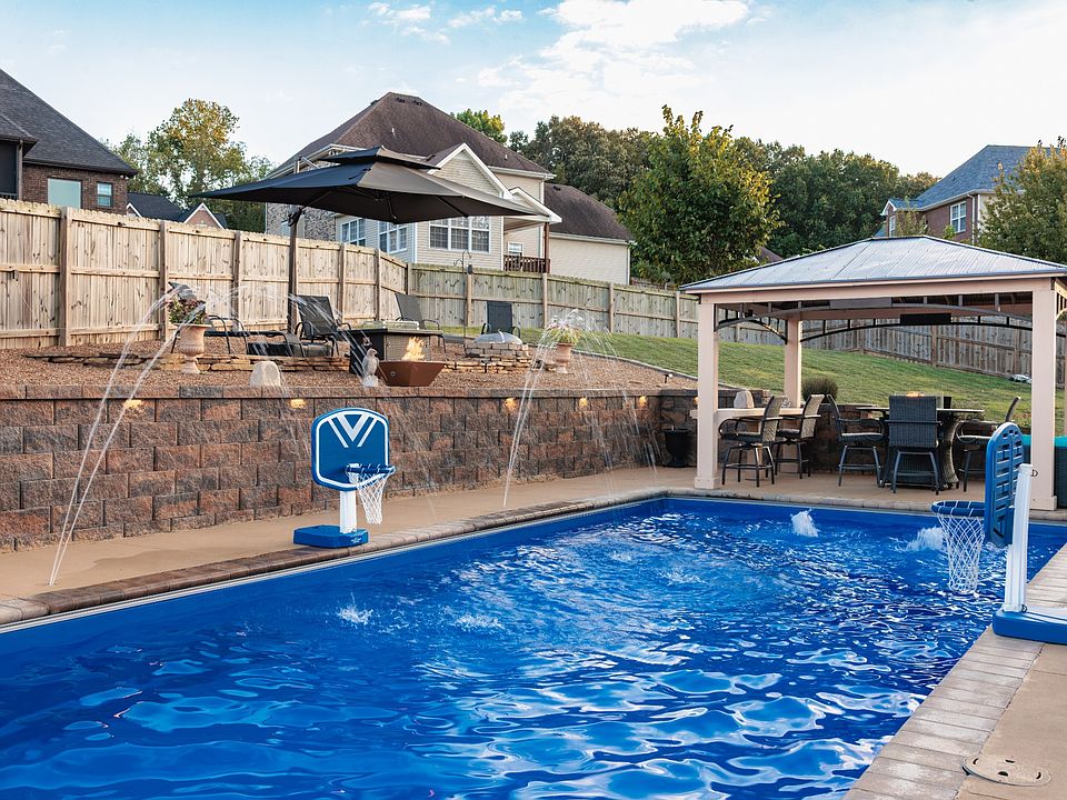 1st image of 935 Spring Terrace Ct