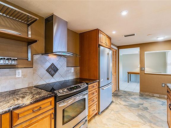 5th image of 5242 Skyland Dr