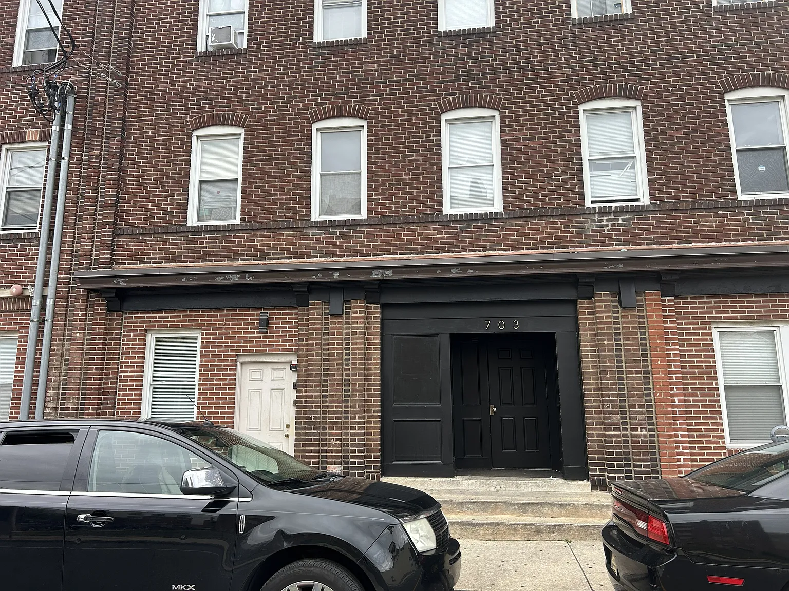 Courtyard Apartments — Photo 3
