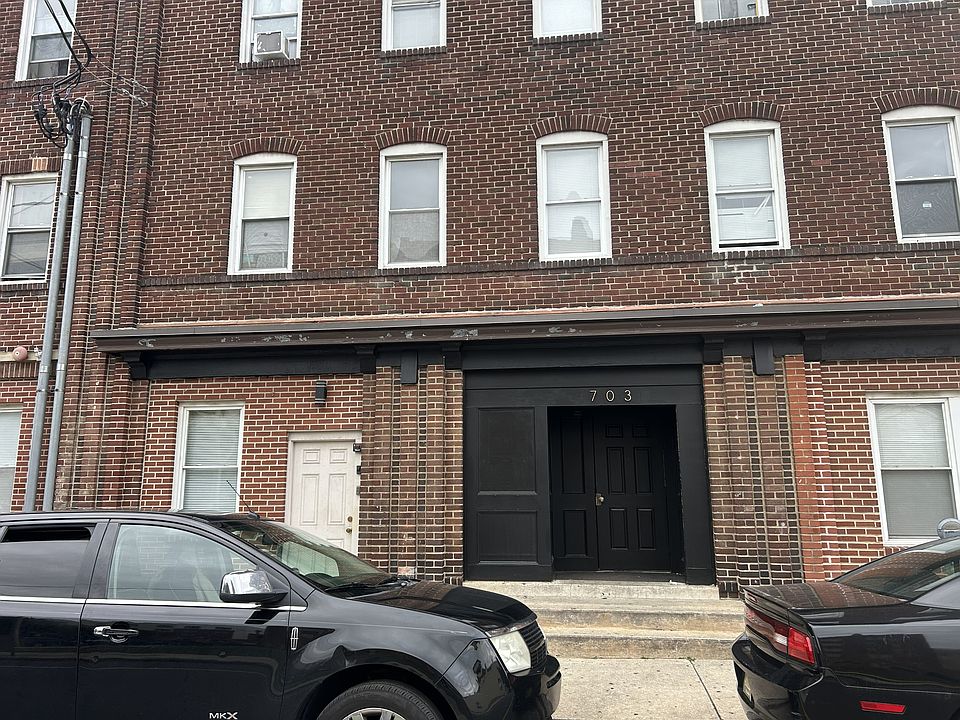 Building Photo 3
