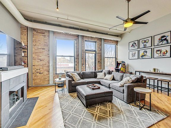 5th image of 1400 N Milwaukee Ave APT 203
