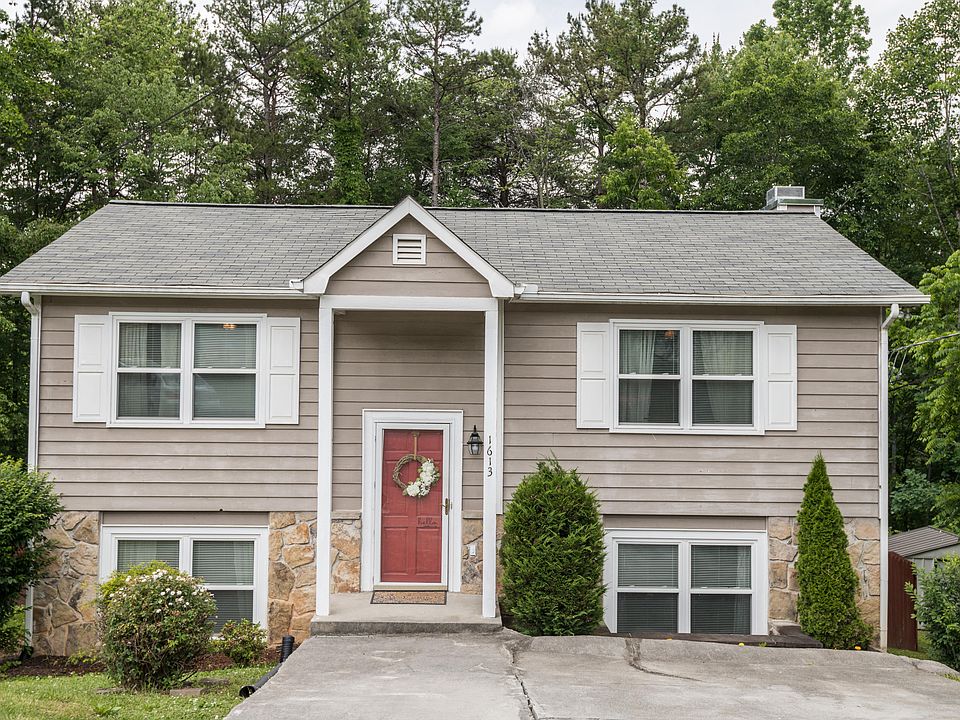 1st image of 1613 Silver Birch Ct