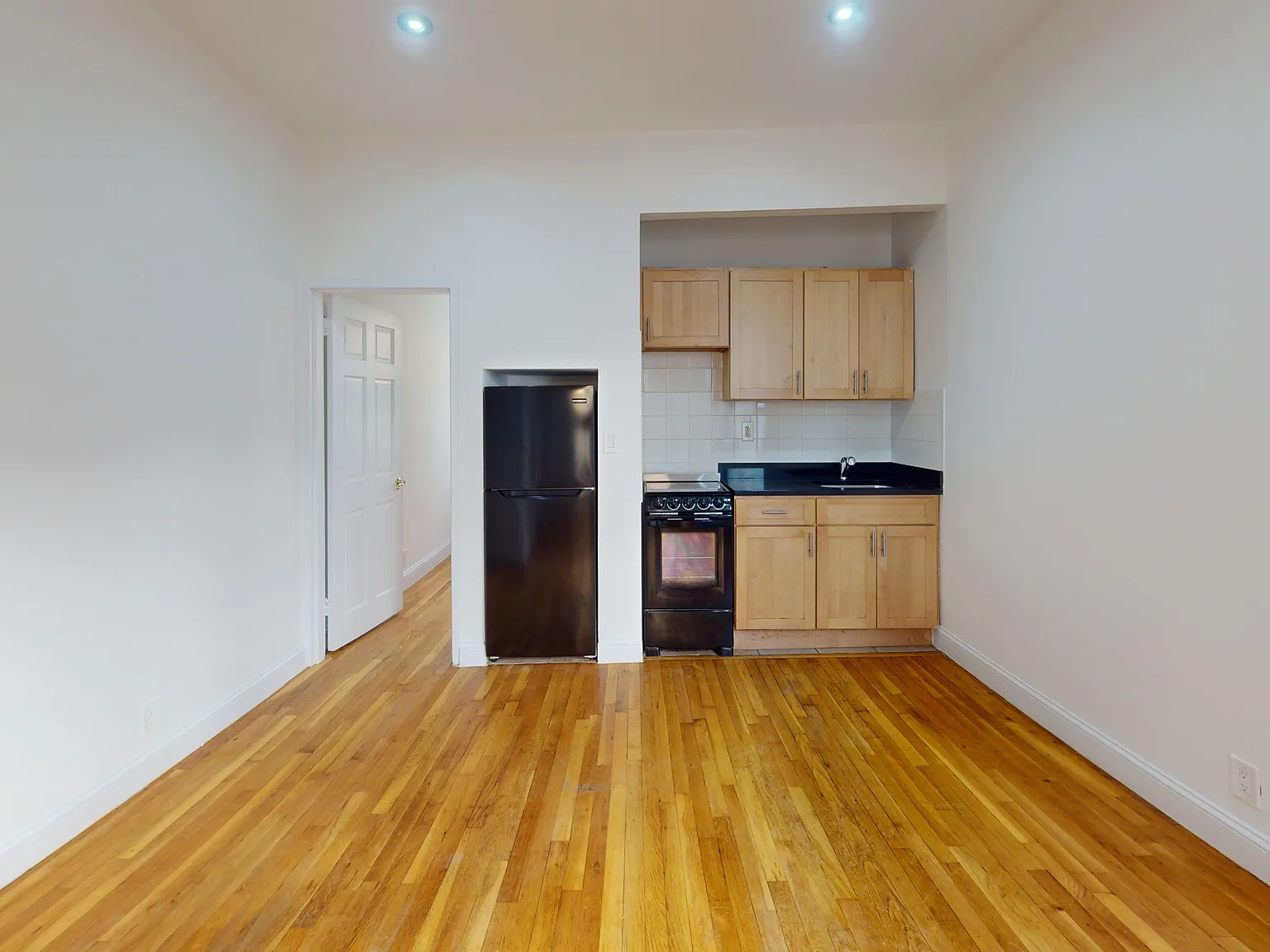1441 York Avenue — Photo 3
