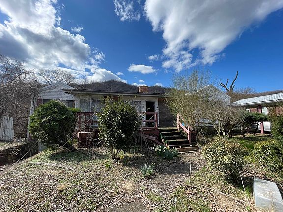 2nd image of 5915 Starling Dr