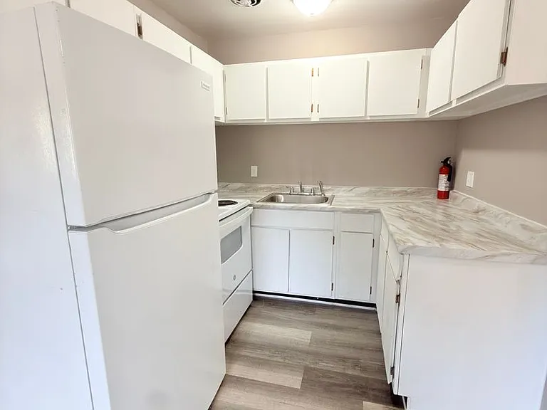 1134 Omena Pl — Photo 7