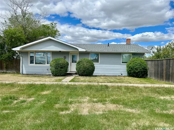 300 Main Street, Lang, SK S0G 2W0