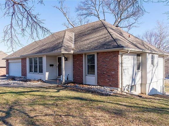 2nd image of 4517 Fremont Rd