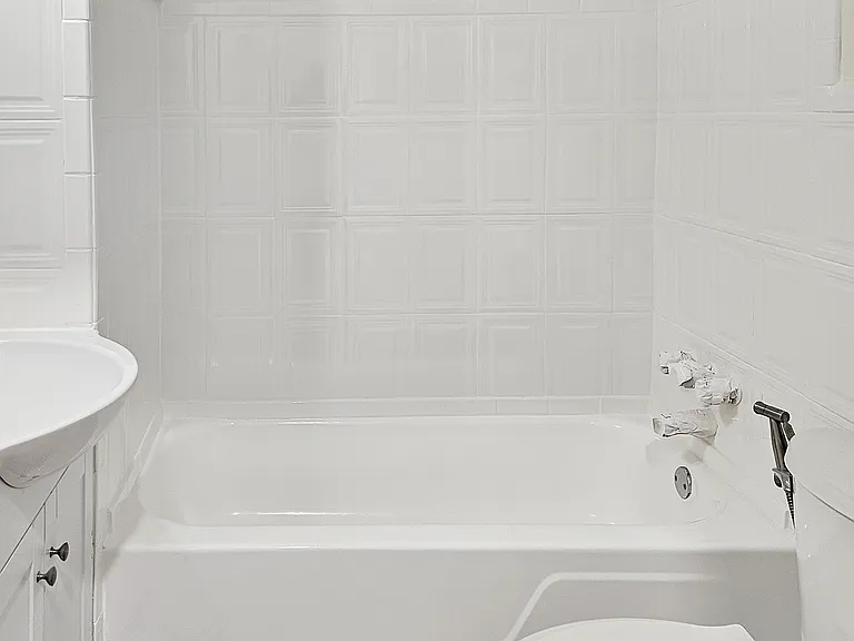 211 NE 97th St #201 — Photo 7