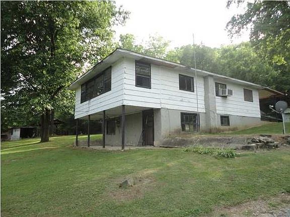 2nd image of 1226 Thrasher Pike