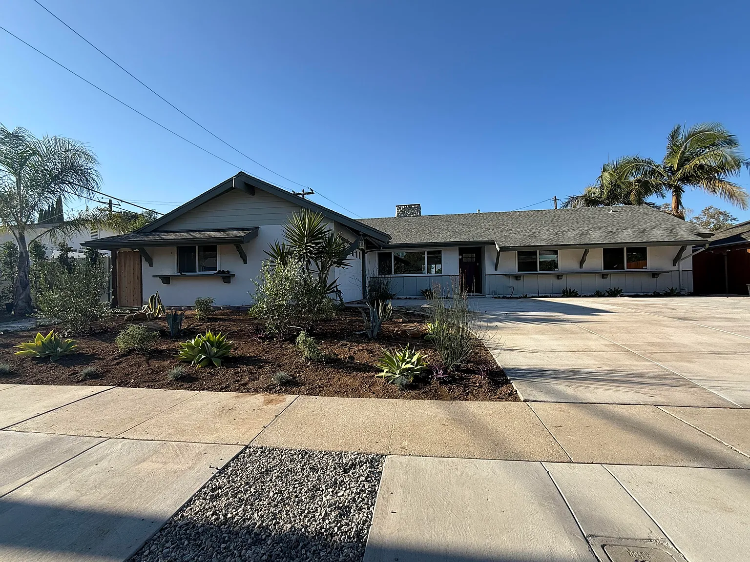 4 bed, 1769 sqft, $4,450 — Photo 3