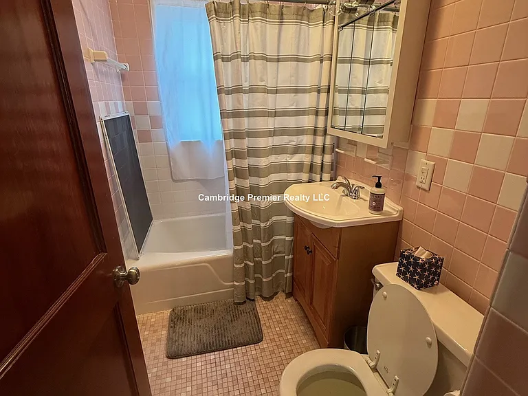 16A Valley St — Photo 16