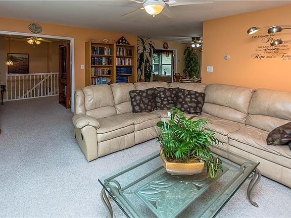 5th image of 160 Hideaway Dr