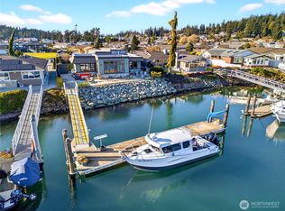 1911 Bay Place, Anacortes, WA 98221