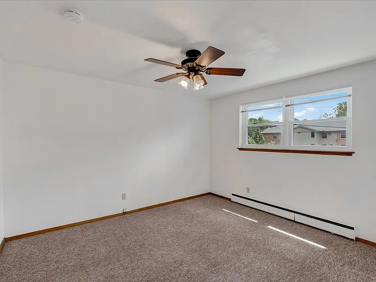 5809 Raymond Rd — Photo 16