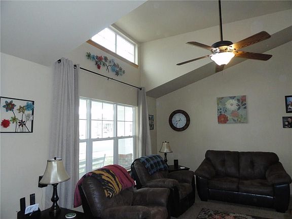 3rd image of 1687 Norwood Ln