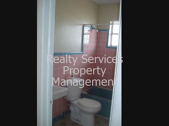4th image of 2212 Royal Palm Ave
