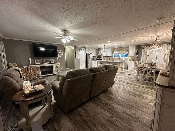 2nd image of 846 Lee Road 244