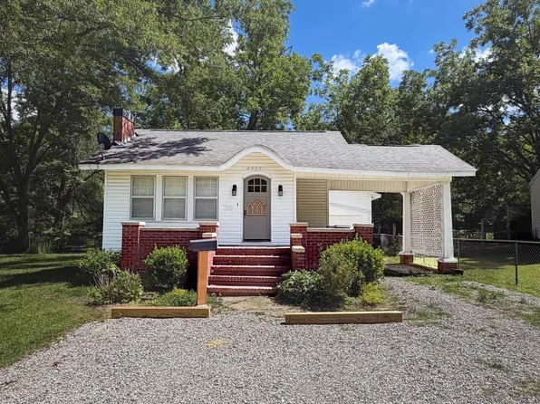 2304 Proper St, Corinth, MS 38834